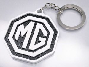 Brelok logo MG