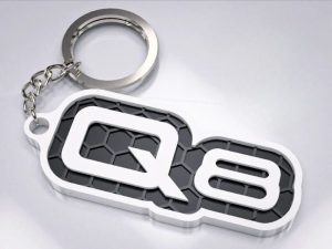 Brelok logo Audi Q8