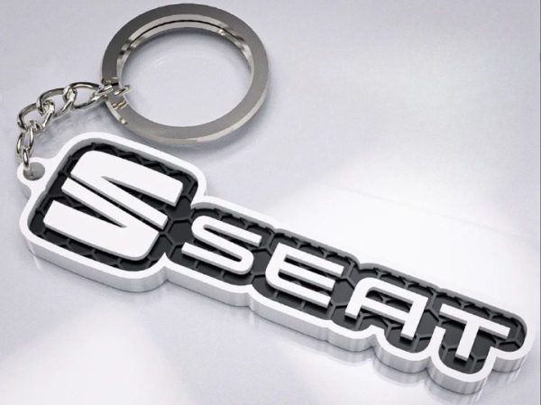 Brelok logo + napis Seat